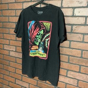 Men’s size large Misfits horror punk band shirt